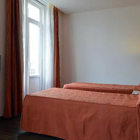 De Francia Y Paris 3* Cadix
