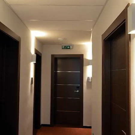 De Francia Y Paris Hotel Kadyks